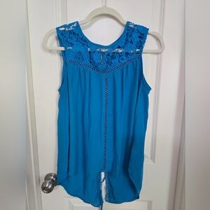 Lulumari Teal Sleeveless Blouse with Lace Accents